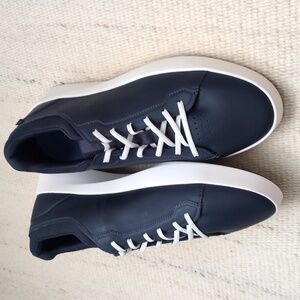 Wolf & Shepard Cruise Sneakers In Navy